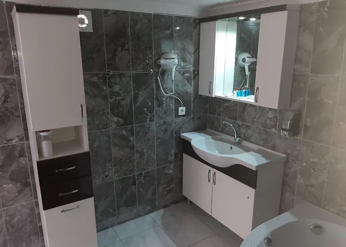 Apartament Suit Konaklama *